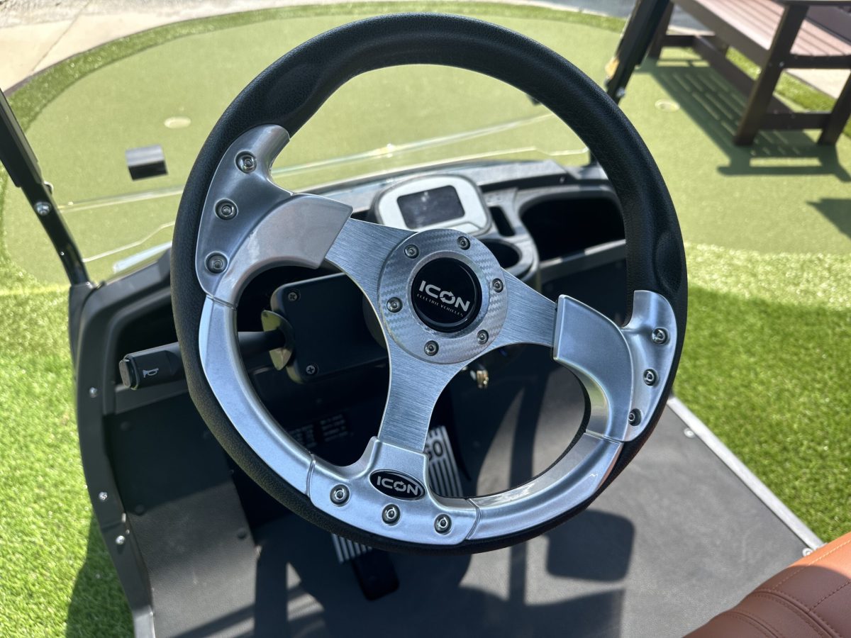 2023 ICON EV i20U - Carro de golf eléctrico utilitario 2 plazas con cama volquete - Hunter Green