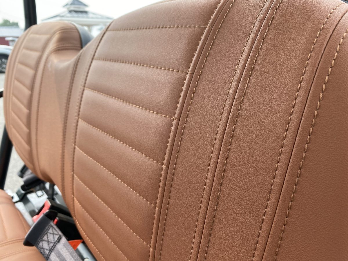 2023 ICON EV i20U - Carro de golf eléctrico utilitario 2 plazas con cama volquete - Hunter Green