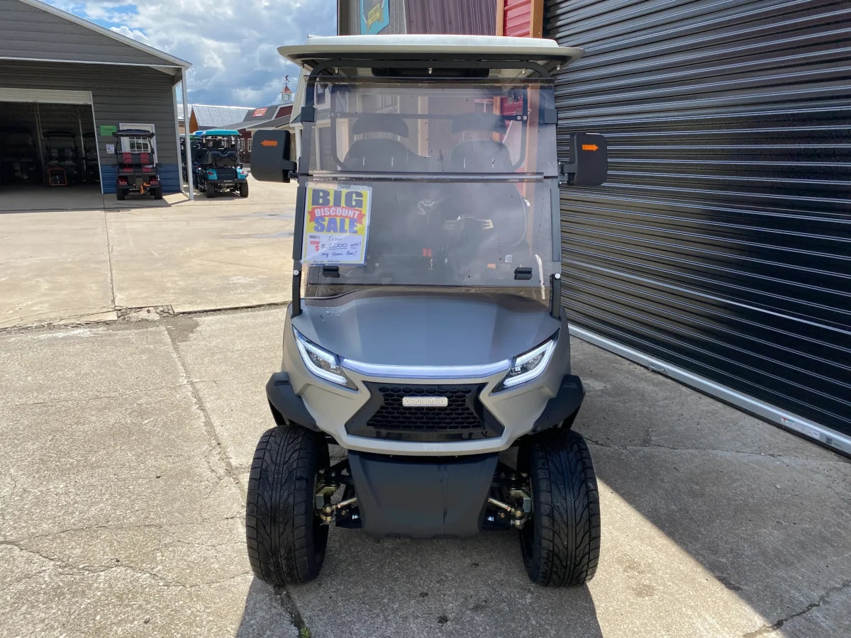 Venom EV Strike 4-NL — Carrito de golf eléctrico de 4 plazas, 52V 105Ah LiFePO4