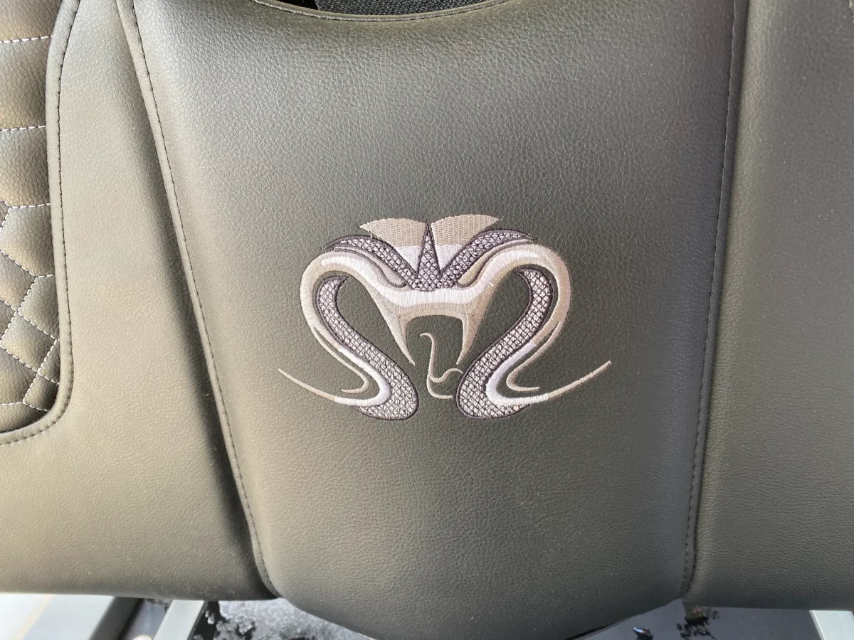 Venom EV Strike 4-NL — Carrito de golf eléctrico de 4 plazas, 52V 105Ah LiFePO4