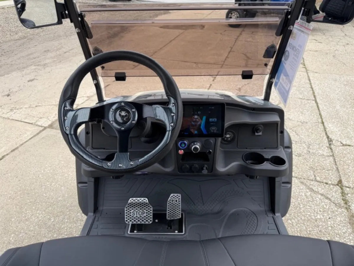 Venom EV Strike 6 | Carro de golf eléctrico premium de 6 pasajeros